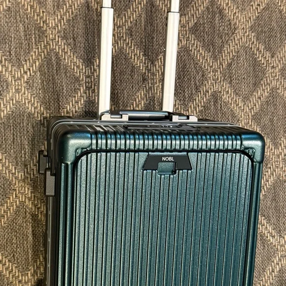 Nobl Elegant Green Rolling Technical Suitcase - Picture 8 of 11